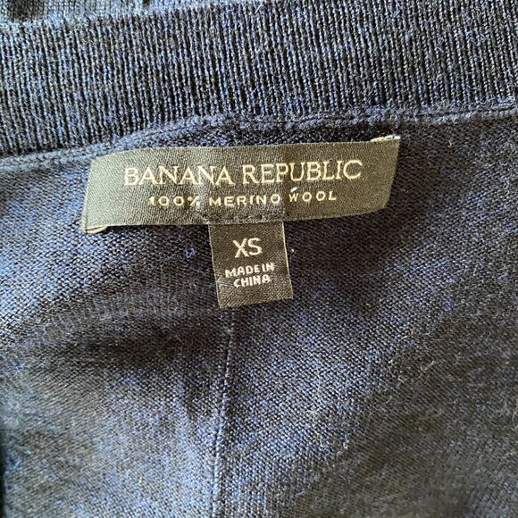 Banana Republic women's size XS dark blue stretchy wool button down sweater - Picture 7 of 7